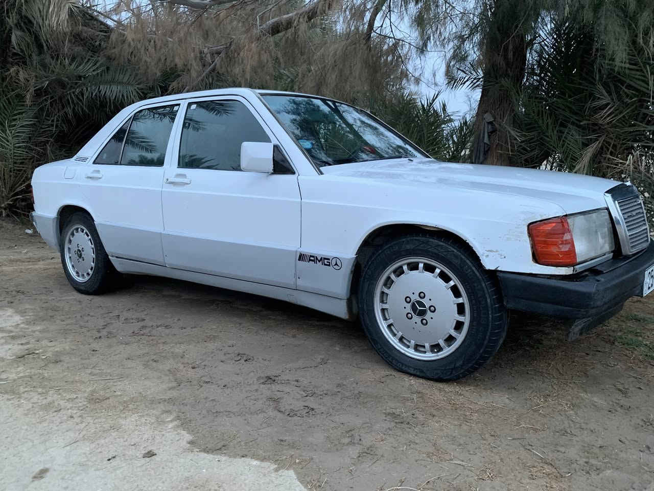 بسم الله الرحمن الرحيم
سلام عليكم سيارة مارسديس طيارين بيع أو مراوس مديل 1991حجم 91 مكينه ونجي حداديه زينه تخم تايرات جدد رقم كركوك إنكليزي  سنويه لحد 29 السيارة كلش حلوه كشره بطنها تبريد شغال خير من الله ريمون يقفل وفتح لاستفسار اكثر اتصل رقم *********** المكان الديوانية قظاء غماس السعر (48)بيها مجال للطيبين 🥀
