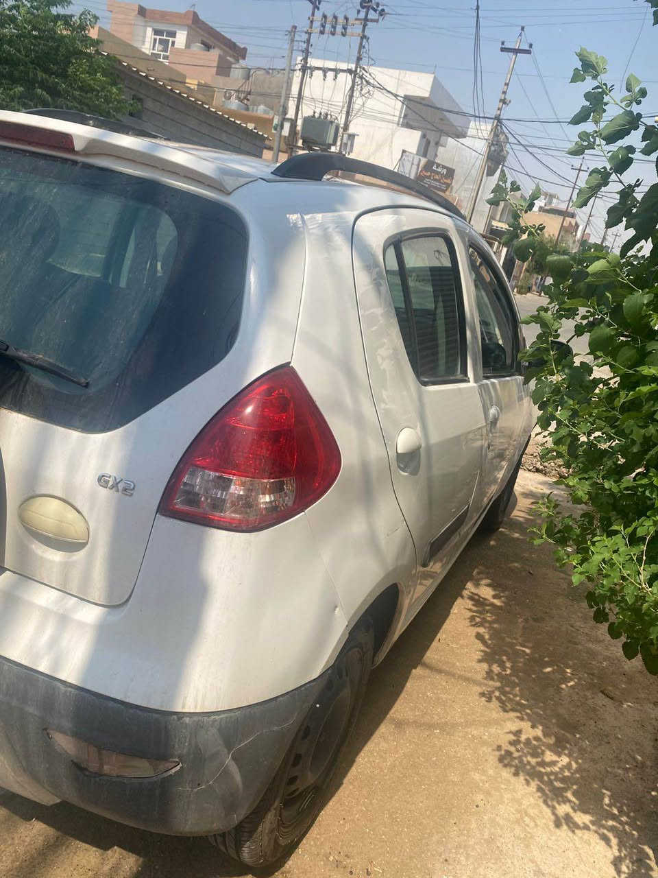 جيلي باندا ٢٠١٤ سنويه صاقط صار سنه بيها ٥ قطع صبغ بدون دواخل سقف وتكم شرط شرط تحويل وغرامات بيها دفتر بنزين تايرات جديد باتري جديد محرك وكير شرط سعرها ٥٢ وشويه مجال رجاء اذا مو شراي لاتخابر *********** كركوك, العراق

