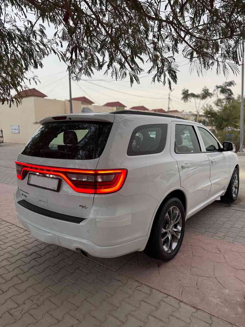 دورنكو 2019 خليجي وكالة هارلم 

بيها صبغ بسيط باب السايق 

السياره جاهزه من كلشي ترايها زيرو 
تخم تاير وادامه كامله 
فول الفول الفول اعلى فئه بالدورنكو رادار فتحه داخل احمر و الى اخره … 
مكاني نجف 
للأستفسار : ***********
