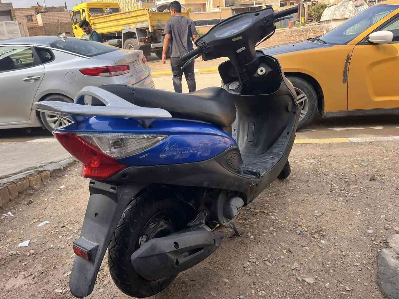 كامكو للبيع
V2 125

دراجة كاملة ومرتبة 

محرك مفتوح 

السعر 575 وبيها مجال 

***********

