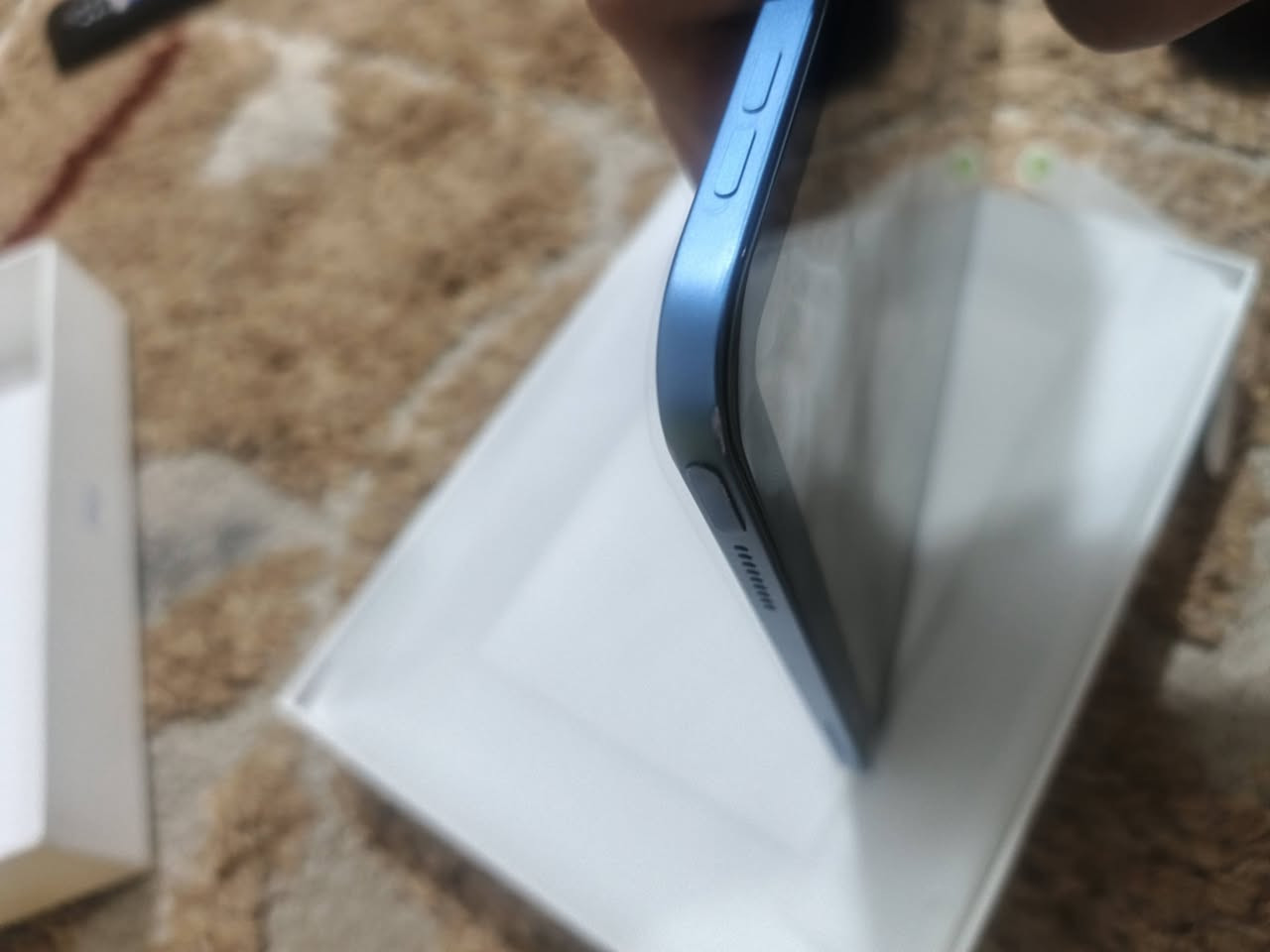 السلام عليكم ايباد 11 الجديد مشحون 101مره ويا كيبل و الكارتون الجهاز بي ضربه صغيره مثل ما موضح بالصوره السعر 450وبي مجال


**إذا كنت صاحب هذا الإعلان وتريد حذفه لأي سبب، رجاءا أرسل رسالة إلى الدعم الفني**