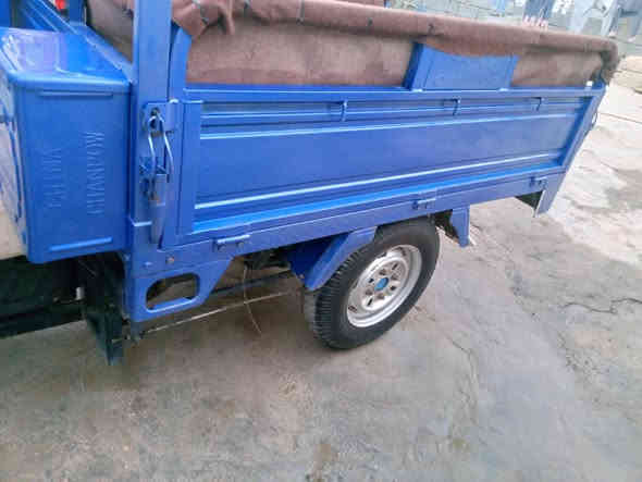 سلام عليكم ستوته للبيع نضيفه وكيل نوار الوجبه الوله 3براغي مكفوله مديل 23 السعر مليونين و150 وبيها مجال لشراي المكان طريق السنيه يم معمل أصباغ شراي يتصل ***********
