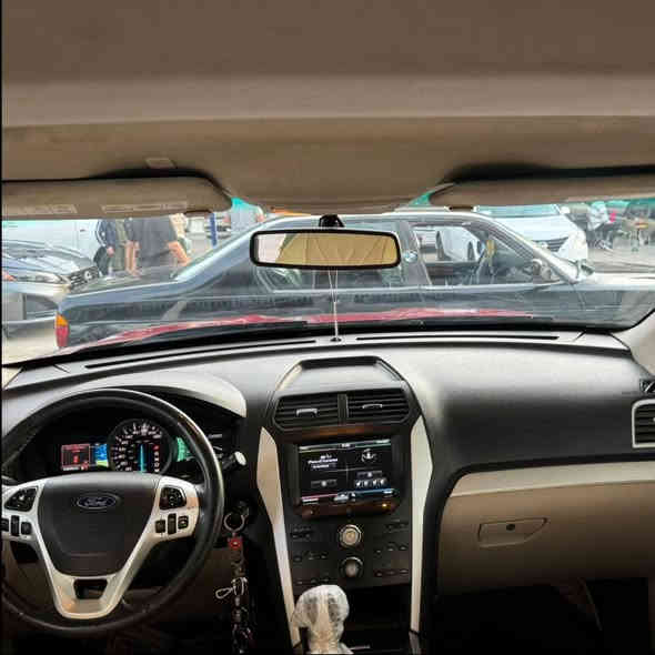 فۆڕد ئێکسپلۆر 2011 مواسەفات XLT
فول مواسه‌فاته‌ 
٣ شاشه‌يه‌ پانورامايه‌ 
كوشن گه‌رمه‌ 
زوور مواسه‌فاتی تر 
سه‌ياره‌كه‌ ته‌نها ٢ پارجه‌ی بوياخه‌ 
سه‌نه‌وی تازه‌يه‌

سـعـر : لە کۆمێنت داوابکە ڕاستەوخۆ بۆت دێت 📥 

گێر و مەکیەنەی بەشەرت 
هیچ کێشەیەکی تێدا نییە 

ژمارەی خاوەنەکەی 
***********
***********
