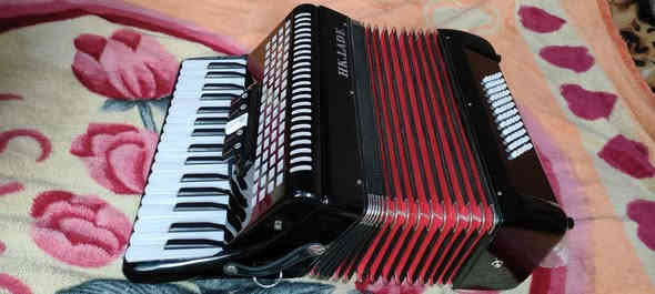 جهاز لبيع بسعر مناسب عنواني بغداد رقمي***********
