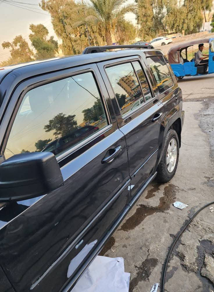 جيب باتريوت موديل 2010 محرك٢٤٠٠  فور ويل
ضربتها مبينه بالصور . ومصبوغة عام اثر جراد 
كهربائيات كير مكينة مكفوله شرط 
المكان  بغداد الدورة 
السعر 75 وبي مجال للشراي ***********
