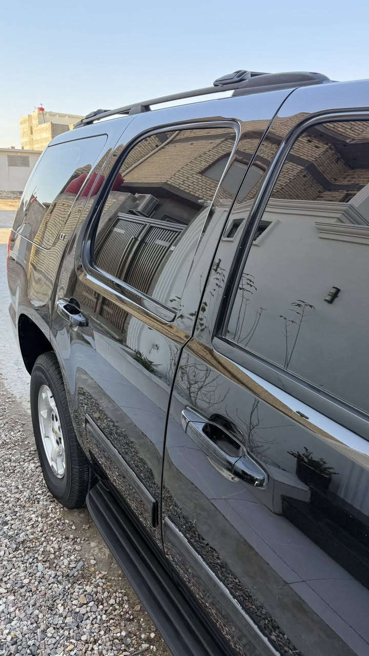 تاهو ( ادوات) الموديل 2011 اسود خليجي داخل عسلي السياره كارتون كلش جديده كفاله من الضربه والگص والفتح والصبغ كفاله عامه برغي مامفتوح بيها طخم تاير جديد كواتم ابلاد تبريد + تدفئه جاهزه من كل النواحي  السعر 126$  هاتف ***********  البصره
