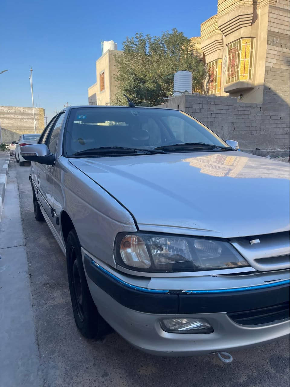 السلام عليكم  
للبيع بيجو بابل موديل 2024 كفاله عامه من الضربه والصبغ والتبديل عدا طخه بسيطه بخشم الجاملغ 
السياره بدون اي نقص جديده وجاهزه للأخير 
كامرا 
مضخم + اضائه داخل الصندوك 
وباقي الموصفات معروفه 
حداده ومكينه وگير وتبريد وكهربائيات كلها 100/100
بأسمي رقم بصره هزه وسنويه توه مجدده ل2030 
السعر 78 🔒
العنوان البصره الزبير 
*********** البصرة, العراق
