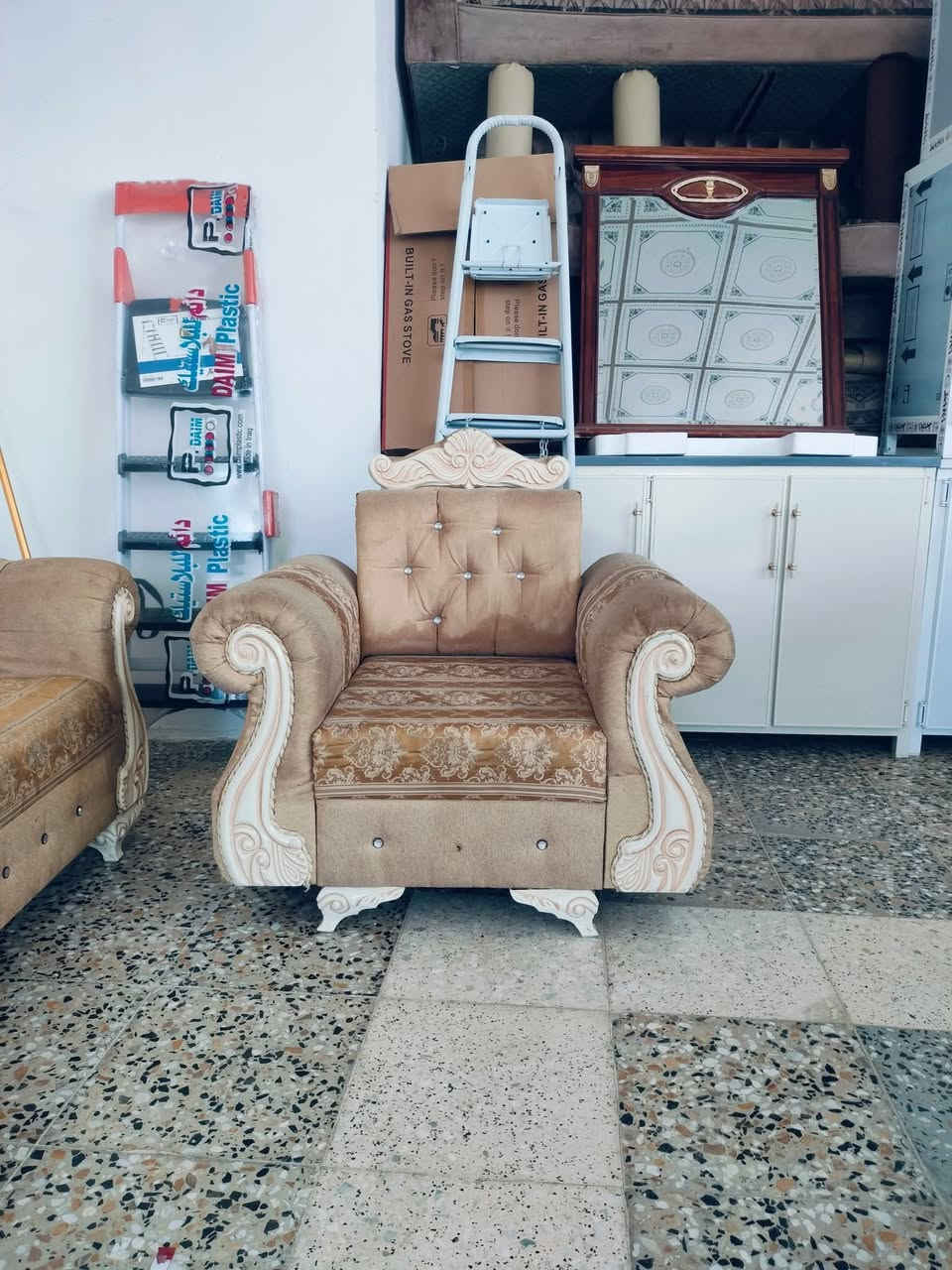 قنفان 8,نفر 
معرض ابو كرم لبيع الاثاث المستعمل والجديد 💥💥
وشراء جميع انواع الاثاث المستعمل 💥💥💯
  للتواصل واتساب اواتصال ***********--***********
العنوان /(دهوك فايدة)-قرب زراعة فايدة وخلف قائم مقامية شنكال
