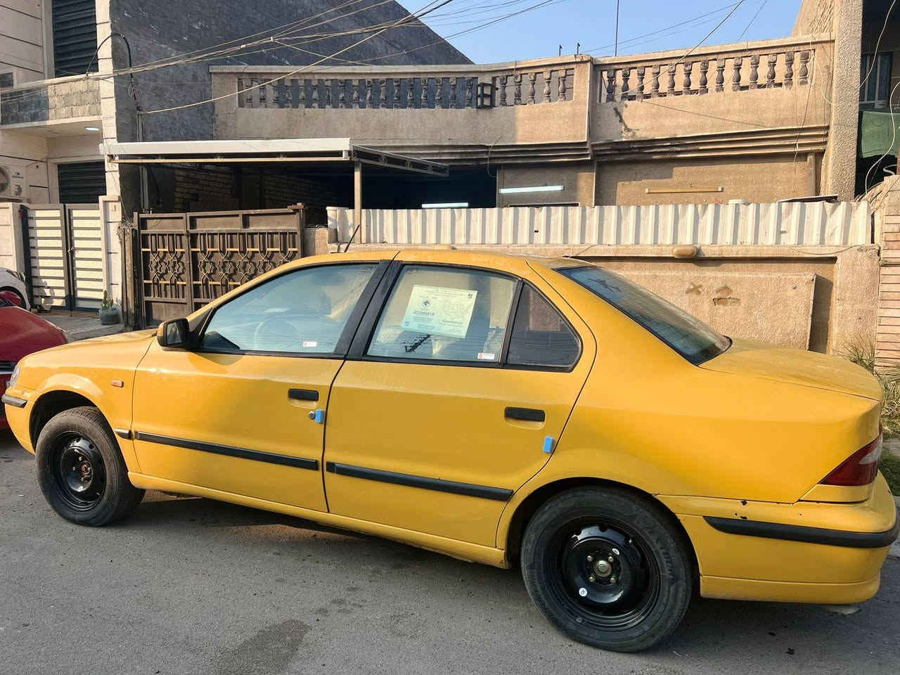 السلام عليكم للبيع سيارة سمند موديل 2011 رقم بغداد سنوية لل 28 سيارة مابيهة لا ضربة ولا صبغ سيارة جاهزة مابيهة اي نقص خير من الله مصفرة هيئة او غرامات السعر 39اوبيها مجال للاستفسار الاتصال على الرقم *********** المكان بغداد حي الجهاد
