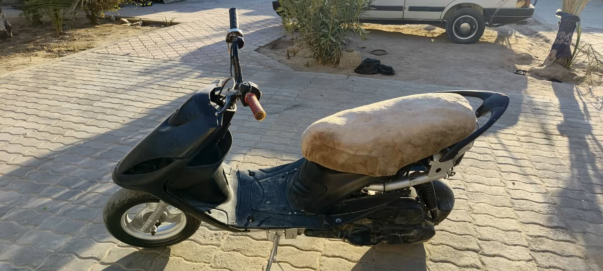 سلام عليكم دراجه البي شقاله بس هندر دراجه ناعمه كلش السعر 350وبيه مجال رقمي*********** مكاني خور الزبير
