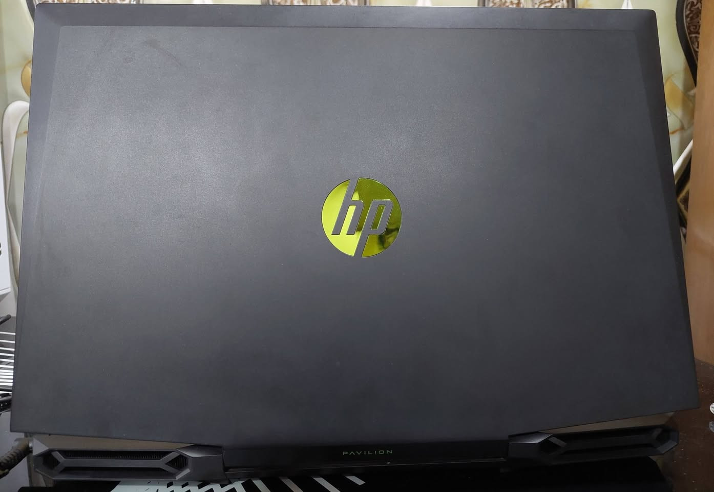 HP Pavilon
للبيع يوجد توصيل 
جهاز أخو جديد ، لا مفتوح و لا مصلح
و كل ملحقات جهاز موجودة ، و حتى كارتون الجهاز
ماخذه جديد مو مستعمل 
المواصفات :-
CPU :- Intel i5 9th 9300H (up to 4ghz)
GPU 1 :- الداخلي Intel UHD 630 8gb
GPU 2 :- الخارجي Nvidia gtx 1650 4gb
Ram :- 16gb ddr4 Samsung 
Disk 1 :- m.2 SSD 256Gb
Disk 2 :- HHD 1tb (1000gb)

الشاشة قياس 15.6 
الكيبورد ضوئي 
التبريد الجهاز جداً ممتاز ، لا يحتوي على أثنين مراوح و مشتت حرارة كبير و أثنين مخارج للهواء الحار
و الشاحنة الأصلية ، بقوة 150w
ملحقات :-
حقيبة لابتوب من HP و ماوس HP

واتساب فقط ***********
