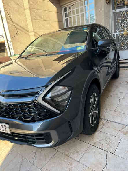 السلام وعليكم سبورتج موديل 2023 وارد امريكي سياره حلوه وجديده بمعنى الكلمه سعرها 190 قفل من الأخير مستعجل عليها *********** صور حادثها بل تعليق وصارت بيها طخه خفيفه بقبق جنطه
