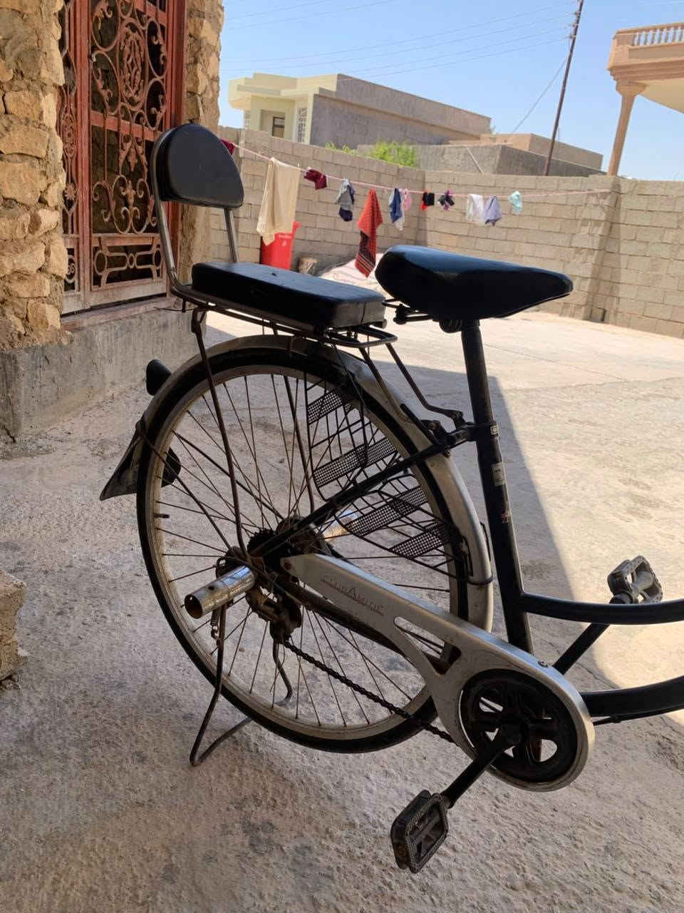 سلام عليكم البيع بايسكل جديد السعر ٨٥ وبي مجال الرقم االهاتف *********** علي

