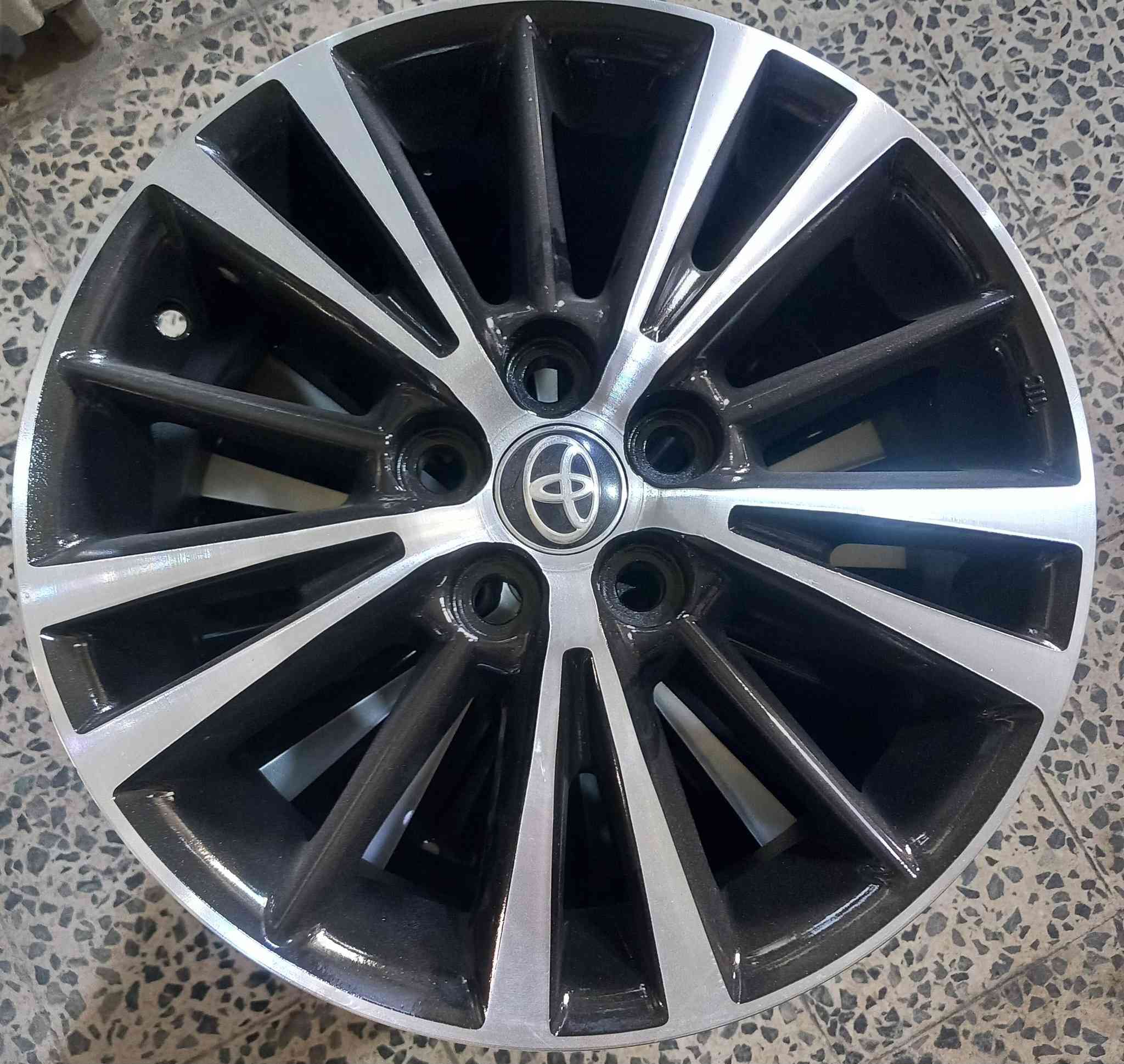 السلام عليكم...تخم ويل كب 15 كورلا ... السعر: 200 الف
لا عواج لا لحيم نظافه 100%
العنوان:بغداد الجديده .....ماكو توصيل 
للاتصال:*********** واتساب
