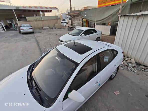 النتره موديل 9  المكينه 1600 دكشن عالي السياره خير من الله بيه قطعتين صبق السعر 116بيه مجال قليل والشراي يتصل ***********
