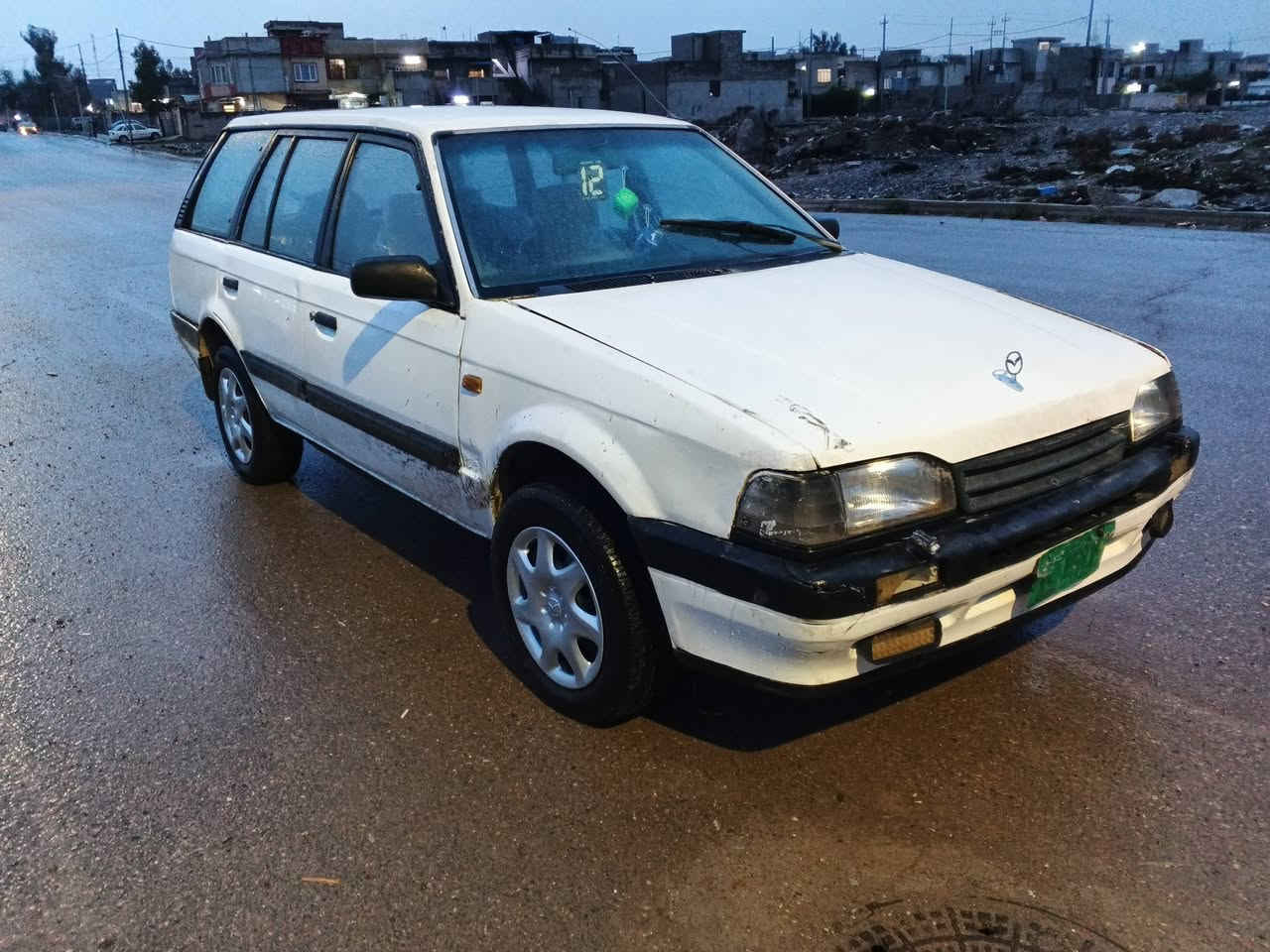 مازدا 300 20 ماكينه نظيفه غير نظيف سنويه خضراء سياره شغاله كربون ما مسجل سياره ماا صبغ شامل لك واحد سعر 15.    ***********
