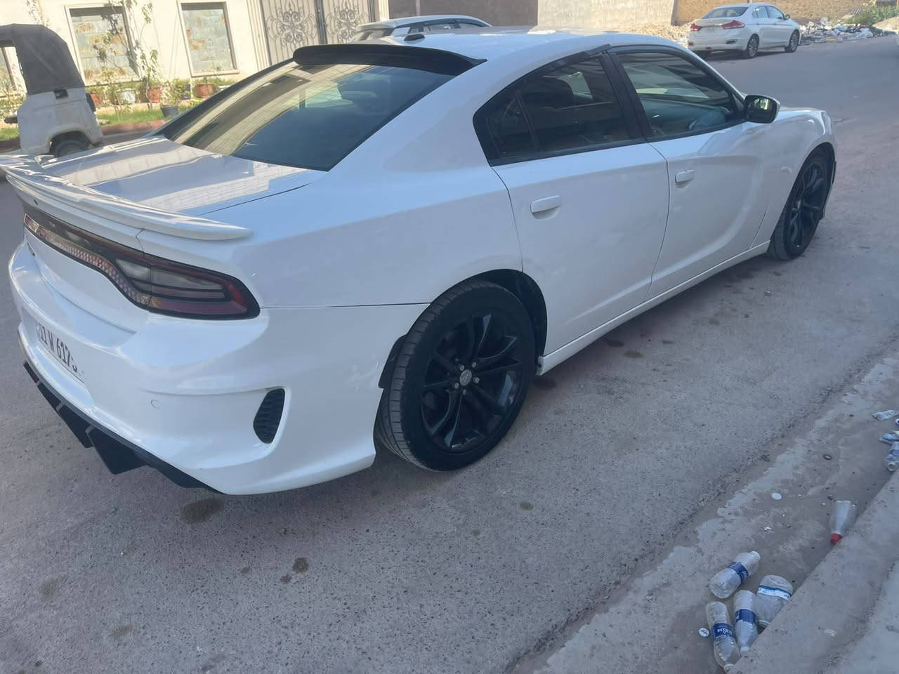 جارجر ٢٠١٧ محرك ٣٦٠٠ ضرر بنيدر بدون داخل مواصفات sXt شاشه بصمه كشن كهرباء تحكم ستيرن شفتات ستيرن  كامرا سياره جديده السعر ١٣٩ وبيه مجال حق لجيه ***********
