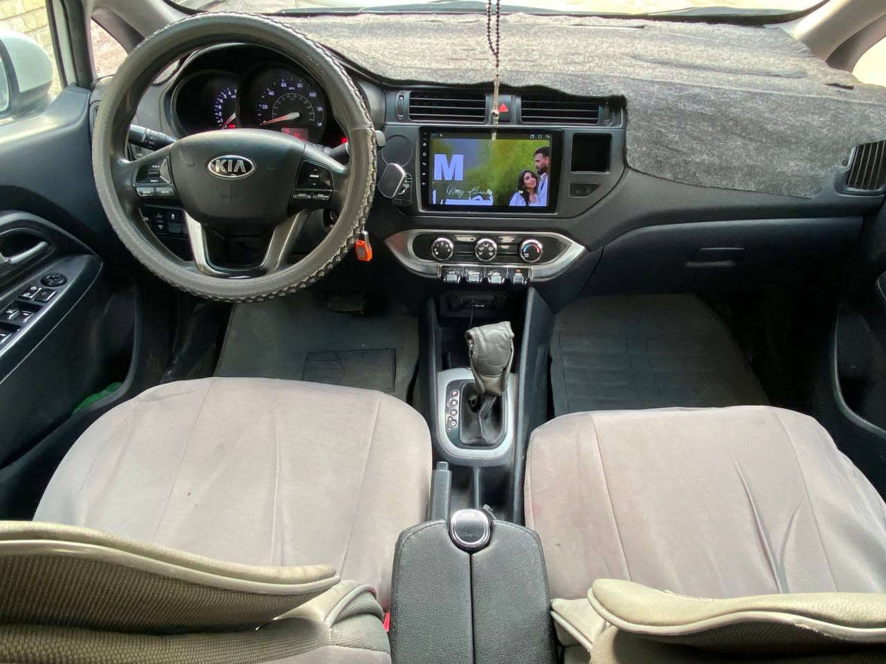 السلام عليكم
سيارة كيه ريو معروضه للبيع
رقم بغداد موديل ٢٠١٣ 
سنويه ٢٠٣١ وبسمي
محرك ١٦٠٠
سياره جاهزه كير محرك خير من الله ما مفتوحاه
 كهربائيات تخم تاير نضيف 
ضرر مابيه فقط تكحيل اثر شخوط وتصليج طخطخات خفيفه ومصلحه
سيارة مال جناي
وكامله فقط التبريد ما صلحته 
الباقي جاهزه السعر ٨٥ وبيه مجال بسيط للشراي
مكان الفلوجه حي الشهراء
الهاتف ***********
