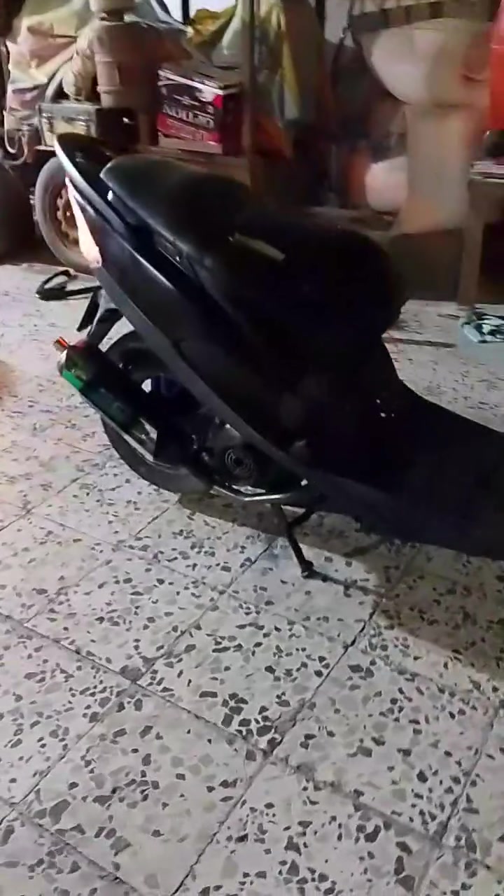 سلام عليكم للبيع دراجه ماكس عدله بوشه بلاديه49 مفتوحه مره وحده شلعه ومعدل مزوده دبلات رياضي وره وكدام ويلات رياضي سلف رياضي55 قطرت دهن رياضي كزوزsc رياضي لايت زينون كهربائيات كله شغاله وباتري جديد سعر 600وبيه مجال مكان بصره ابي الخصيب رقم ***********

