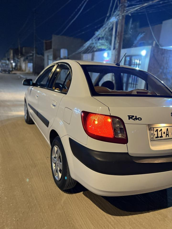 كيا ريو 2009
رقم بغداد بأسمي
كفاله عامه من صبغ وضربة وفتح وبارد عدا شخوط اثنين فقط بل باب الوره
محرك مامفتوح 
كير حداديه عل شرط 
ماشية 78
السيارة عل وضع الشركة
مكان نجف
***********
