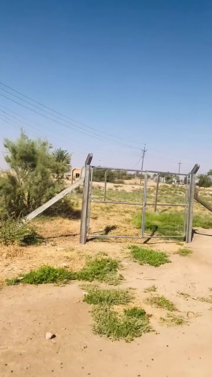 سلام عليكم نص دونم للبيع ع شارع العام سكني او استثمار بين كنعان وبين بلدروز متوفر يمة مي وكهرباء طابو زراعي السعر ب٢٧ وبيه مجال الاستفسار ع هاذا الرقم ***********
