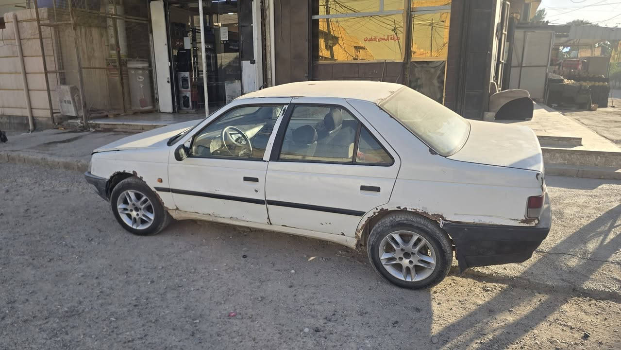 سلام عليكم بيجو روى 2009 كير محرك خير من الله التبريد بس الفان تخم تاير ويل كب جديد باتري جديد السعر ٢٠ وبي مجال الاستفسار ***********
