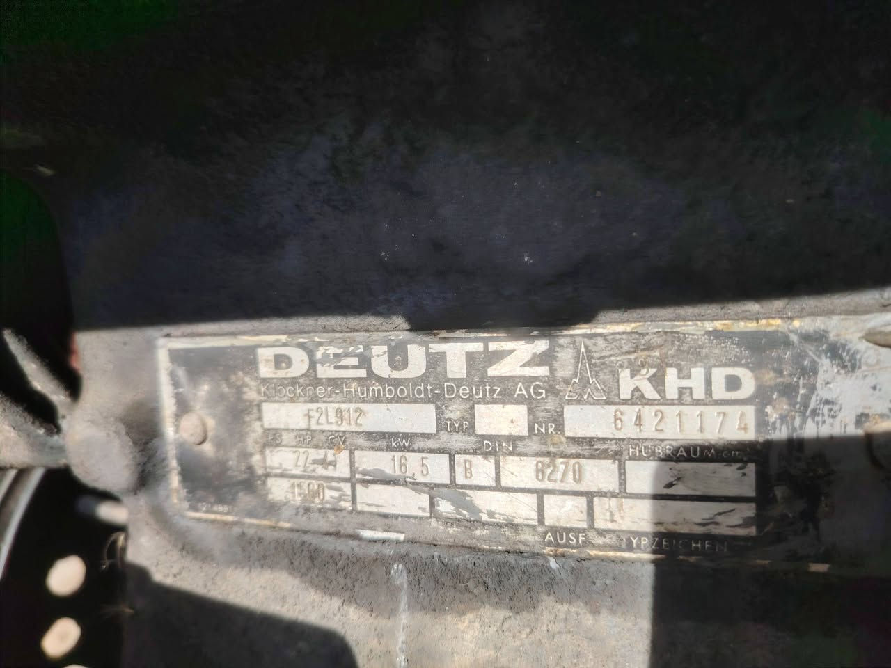 سلام عليكم لبيع مولد دويز 2 بستم ألماني مو هندي ابو صاروخ حجم 912 بم مو طرنبه رأس توليد 15 كيفي 3 فيس شغال جاهز لاصرف ولاتبخير مكاني بغداد ابو غريب 17 ورقه تصال ***********
