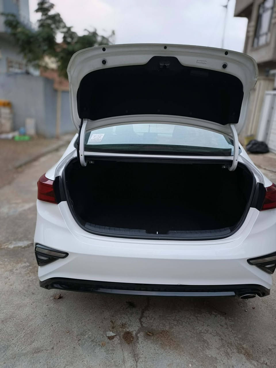 كيا فورتي موديل 2021..
ماشيه 36ميل.. 
المواصفات نص فول.. 
حادث باب 2وجملخ.. 
سنويه جديد.. 
مكان موصل حي الحدباء.. 
السعر 143ورقه وبي مجال.. 
الاستفسار ***********وبي واتساب
***********
