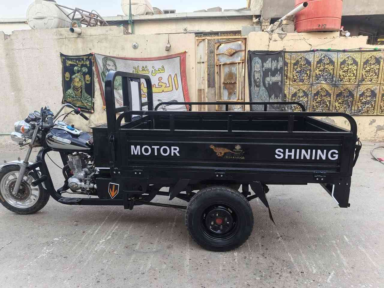 سلام شباب ستوته البيع موديل 2020وراق كامله  السعر مليون   وربع العنوان بغداد حي النصر ***********
