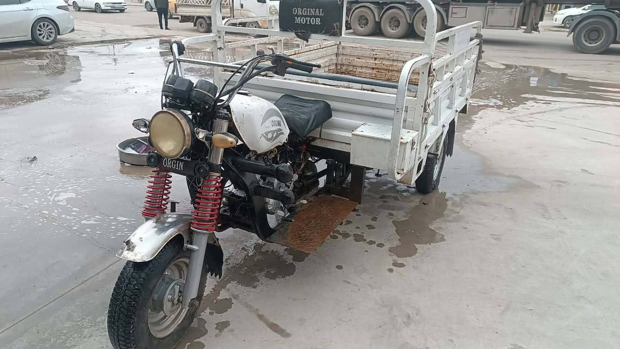 ستوته للبيع موديل 2021جاهزه للشغل السعر 900الف وبيها مجال تلفون ***********
