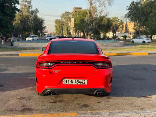 سلام عليكم للبيع عندي جارجر 2019 خليجيه جيتي وكالت هارلم مكفوله عده اصبعين بارد بل جاملغ الخلفي لون مميز برتقالي ماشيه 48 فوله موصفات رقم بغداد بسمي السعر 293 وبيها مجال مكاني بغداد الاعظميه رقمي *********** بغداد
