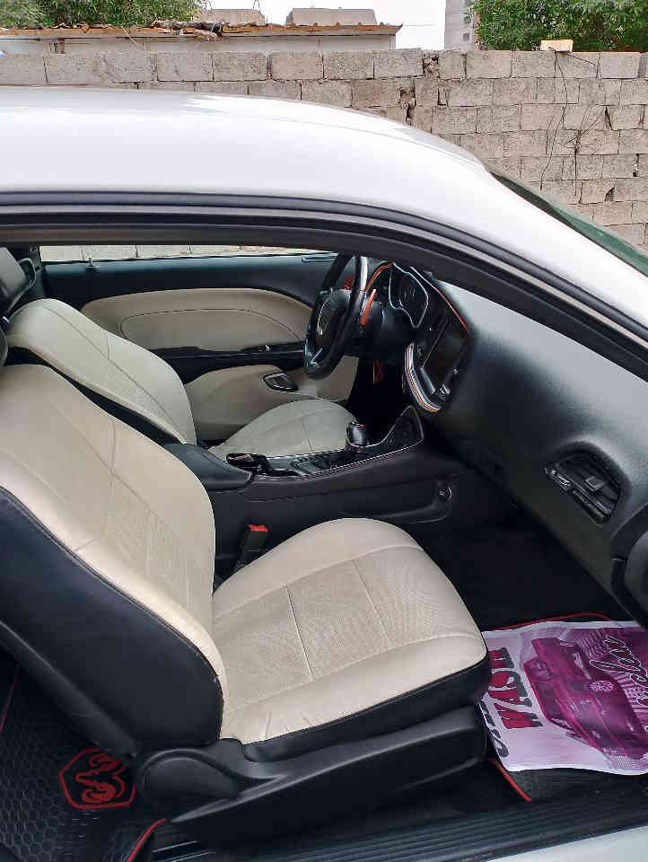 السلام عليكم 
جالنجر 2015 رقم بغداد دولي تحويل مباشر 

حادث سياره جاملغ خلفي من أمريكا وهنا نصبغت حزام 
لغود شواصي وحوض ودواخل وقماره كلهن كفاله مكفوله من حادث قوي 
ايرباكات كلهن شغالات بيه معجون بجاملغات خلفيه 

السياره فول مواصفات عده فتحه
شاشه جبيره وكامره خلفيه وحساسات 
كشنات جلد وكهرباء وتدفئه تبريد
ستيرن كهرباء وتدفئه وشفتات ستيرن 
نظام سبورت
سستم صوت الباين 
رادار امامي 
رادار جانبي وهيترات بلمري 
تشغيل عن بعد 
السيارة فول بس فتحه مابيه 
تخم تاير ويل كب جديد 
صدر امامي وخلفي جديد 
تبريد ثلج 
سياره نظيفه وترايه ناعم 
ماشيه 120 الف 
السعر 125 قفل سعر نهائي 
مكانه بغداد تقاطع درويش 
*********** بغداد
