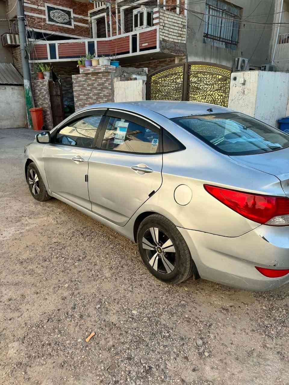 سلام عليكم 
اكسنت للبيع السيارة بيها طخات قطع صبغ أبيع صبغ احزام سعرها 80 وبيها مجال مكاني حي الجوادين الشعله  ***********
