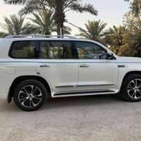 لأندكروز موديل 2021 ساز اصل باب اول  محرك 4000 V6 رقم بغداد بسمي تحويل...