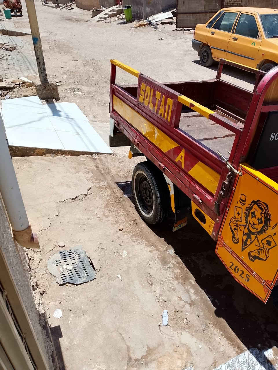 ستوته سلطان لبيع موديل 16اوراق بسمي وكيله شارع بغداد مكفولة شاصي ومكينه كهربائيات كامله نكره سلف كله شغل بيه وجديد كبل لشارع سعر مليون و 800 وبي مجال لشراي يتصل ***********
