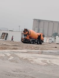 شمعه 2002اصل مامعلايه جدر10متر لبهير السياره نضيفه وجاهزه للشغل كير كه...