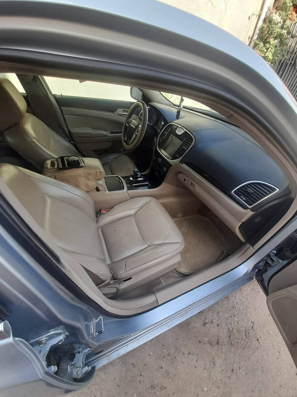 اوبامه البيع  م  ١٣  بغداد  لون بحري   محرك ٣٦٠٠  كير  مكينه  مكفوله  ضرر دور جاملغ خلفي   السعر   ١٧٥  ت ***********
