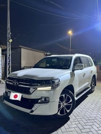 للبيع لاندكروز موديل 21 بريم اصلي رقم بغداد بسمي مشروع وطني  مكفول كفا...