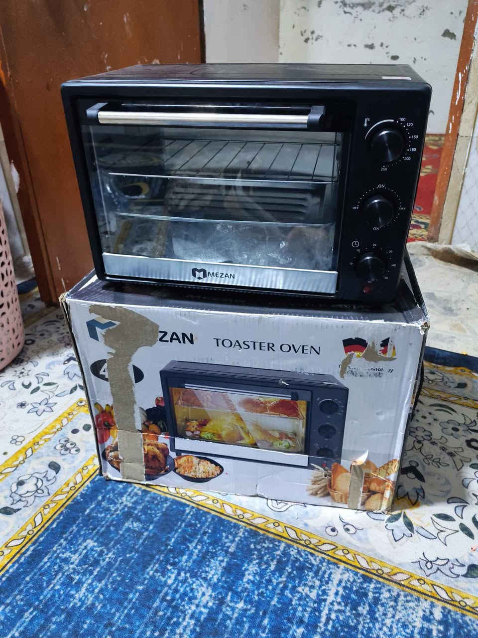 عندي اوفن للبيع 
اشترينا وطلع حجمه صغير كلش ماعجبنه مال عائله صغيره 
اشترينا ب50الف رايده ب40 قفل جديد كلش بس فتحنا الكارتون الي يريده خل يخابرني ويجي ياخذه السعر نهايته مابي مجال 
 *********** البصرة, العراق
