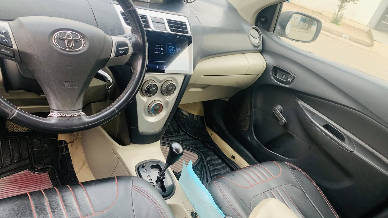 يارس للبيع موديل٢٠٠٧خليجي
السيارة ماعايزهه شي غير ملاضحة بسيطة
جاهزة مكينة  كير وحدادية بحالة ممتازة
حادث مابيها 
فقط بيها معجون تصفيه عل كد شبرين وبيه صبغ جاملغ وباب 
شرط التحويل
شاشه وسمعات وتحكم ستيرن وكشنات جلد 
سعره
٧٢بيه مجال لشراي ومراوس بتكسي هم يرهم
اتصال ***********
واتساب فقط ***********
