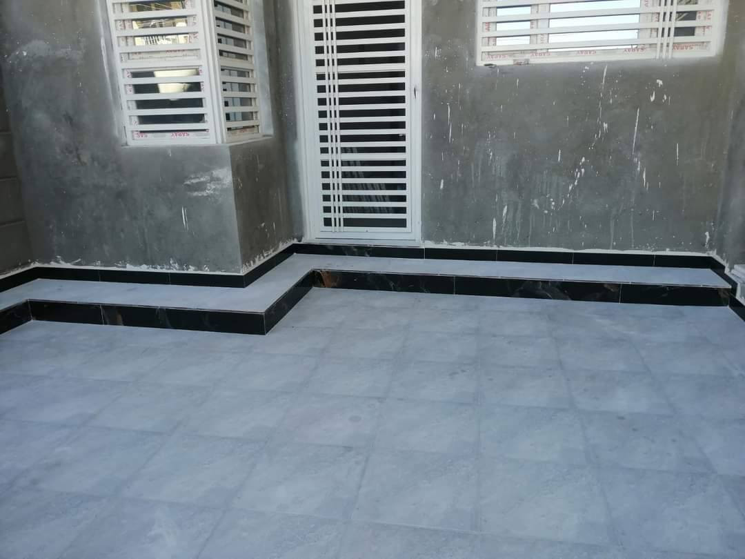 سلام عليكم خلفة متفرغ تطبيك شغل درجه اولى ارضيات بورسلين مرمر كرانيت كاشي تطبيك دروجه و جدران الوح سيراميك شغل هندسي عراقي شغل حديث التزام بل عمل مصدق انشاء الله سكني بغداد رقمي ***********
