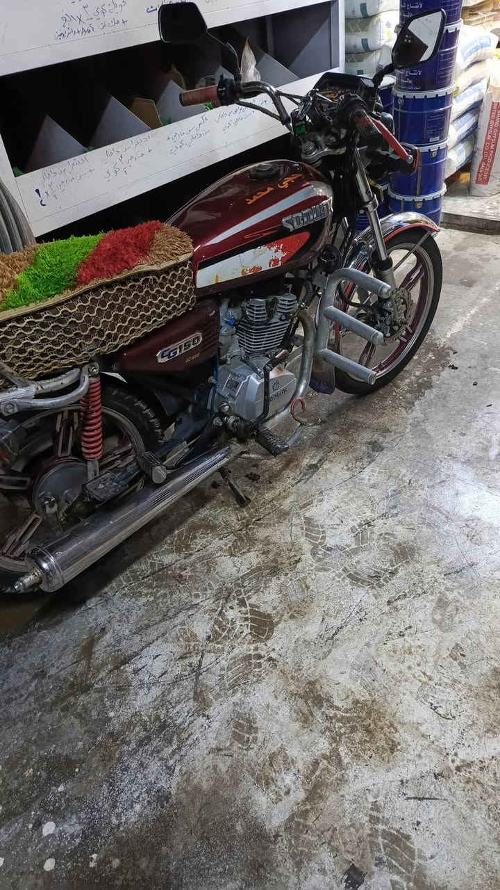 دراجه موديل 22 كامله مكمله بس الراجز مالسلف يرادلله محرك ممفتوح بعده لك رايدهه 450 وبيهه مجال للستفسار***********
