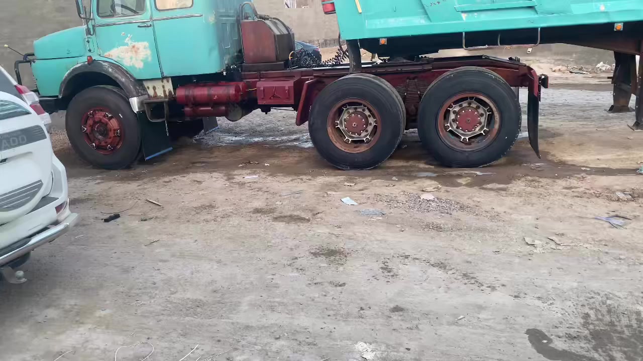 للبيع تريلة موديل 81 مكينة سوبرلابخار لا تنقيص كير 111 اكسل 17  قمارة صبع بجم رقم بابل اصفر ***********
