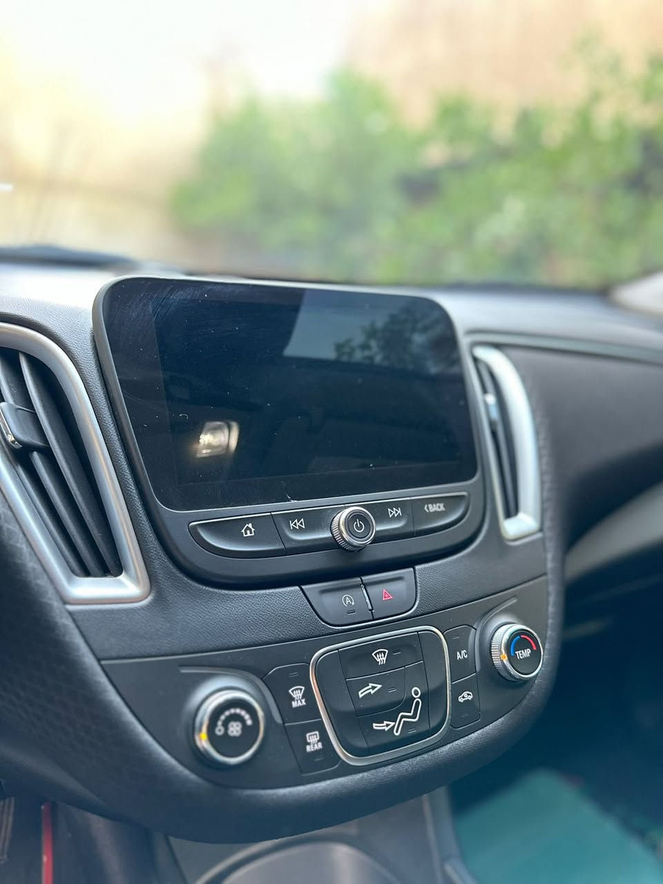 السلام عليكم
🚙ماليبو 2024 

✅الفئة Rs

✅رقم بغداد

✅بدون ارباك حادث فقط جاملغ

✅ماشية (31م)

✅مكانها كربلاء 

🛑صور الحادث مرفقة بلمنشور

✅الاستفسار ***********
