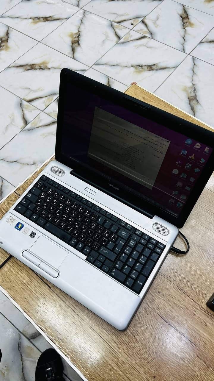 لابتوب توشيبا 
هارد ssd 128 
وندوز 10
الموصفات موجودة بالصور
السعر 200
للاستفسار الاتصال ***********
