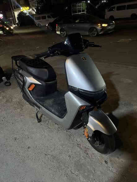 دراجة شحن للبيع الله يشهد اقل من شهر مشتريها 
مكاتبة رمبة 
سعر ٨٠٠ 
بطاريات جديدة كلش ونضيفة كلش الدراجة
***********
