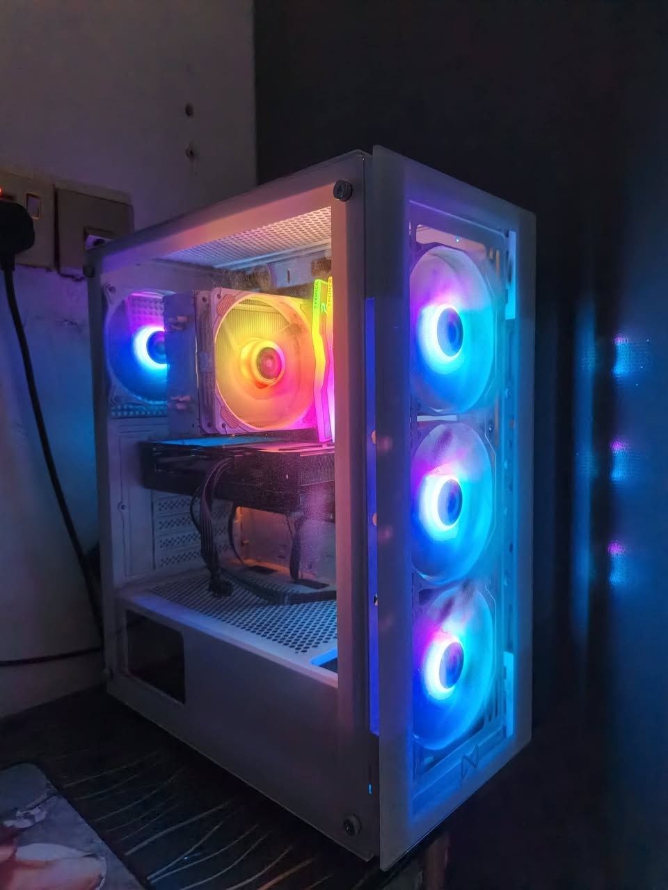 تجميعة متكاملة قوية للألعاب والمونتاج الأحترافي
CASE ALX 4 FAN RGB
____________________________________________
i7 12700KF
____________________________________________
RTX 4060 8GB ASUS PUL
____________________________________________
RAM 32GB (16×2) 3660 DDR4
____________________________________________
SSD M.2 1TB LEXAR 620
____________________________________________
PSU 750W
____________________________________________
COOLER AG400
____________________________________________
التواصل واتساب السعر خاص
*********** + ماسنجر على الحساب هذا 
الكيس تبريد مائي + ماوس وكيبورد + UPS 3000 اوف لاين يعني تجيبهة وتشغل وانتَ مرتاح من رخصة الأدمن وافق
