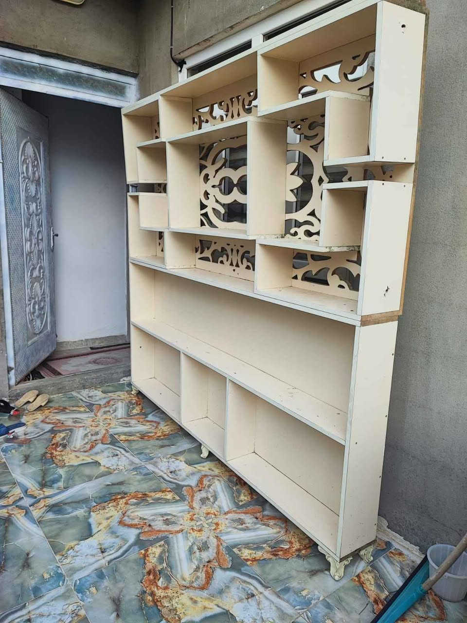 مكتبه كتب او معرض القياس 2 طول 2 ارتفاع كلش نضيف السعر 50 الف بي مجال الشراي يخابر او يتصل واتس اب *********** كركوك, العراق
