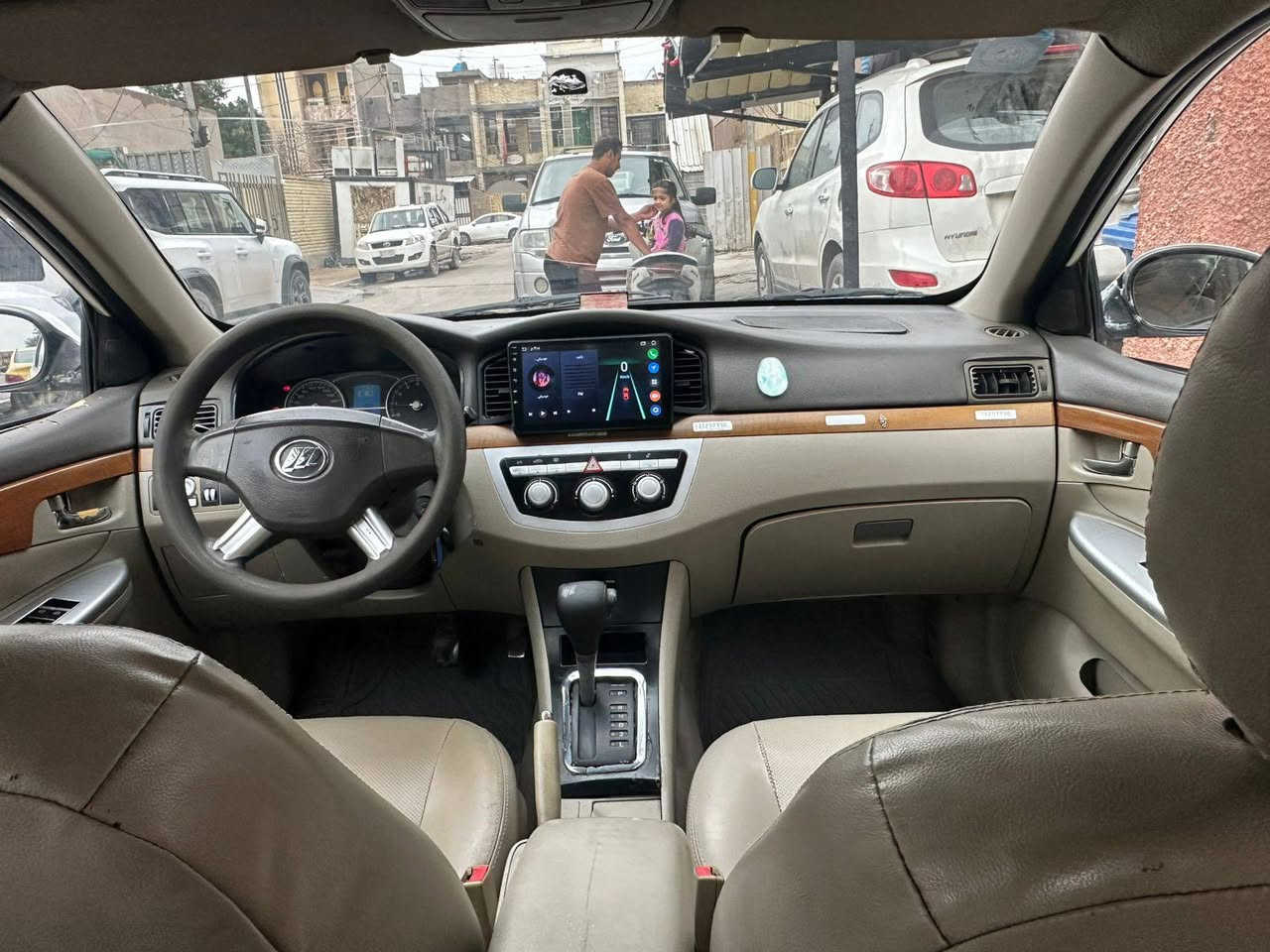 ليفان ٢٠١٢ابلاديه فقط دواير اوتوماتيك ياباني حديث صدر خلفي امامي جديد تخم تاير بالنايلون لايت زنون كامره خلفي تدفه تبريد شغال ريمونت السعر ٥٣ مكاني بغداد الشعب ***********
