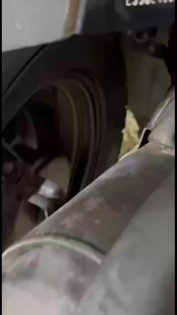 نبيع 😅
السلام عليكم 
بوليس كابريته للبيع صاله اربع اشهر نازله من الرمبه فول للخير برغي مامفتوح بيه شلعه ومعدل كفاله عامه ختم واحد ويه المكينه 
موديل 2008 
مكاني الدوانية قضاء غماس 
واتساب ***********
